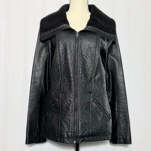 LE CHATEAU EUC Women's Black Faux Leather Jacket w/ High Collar Size Medium